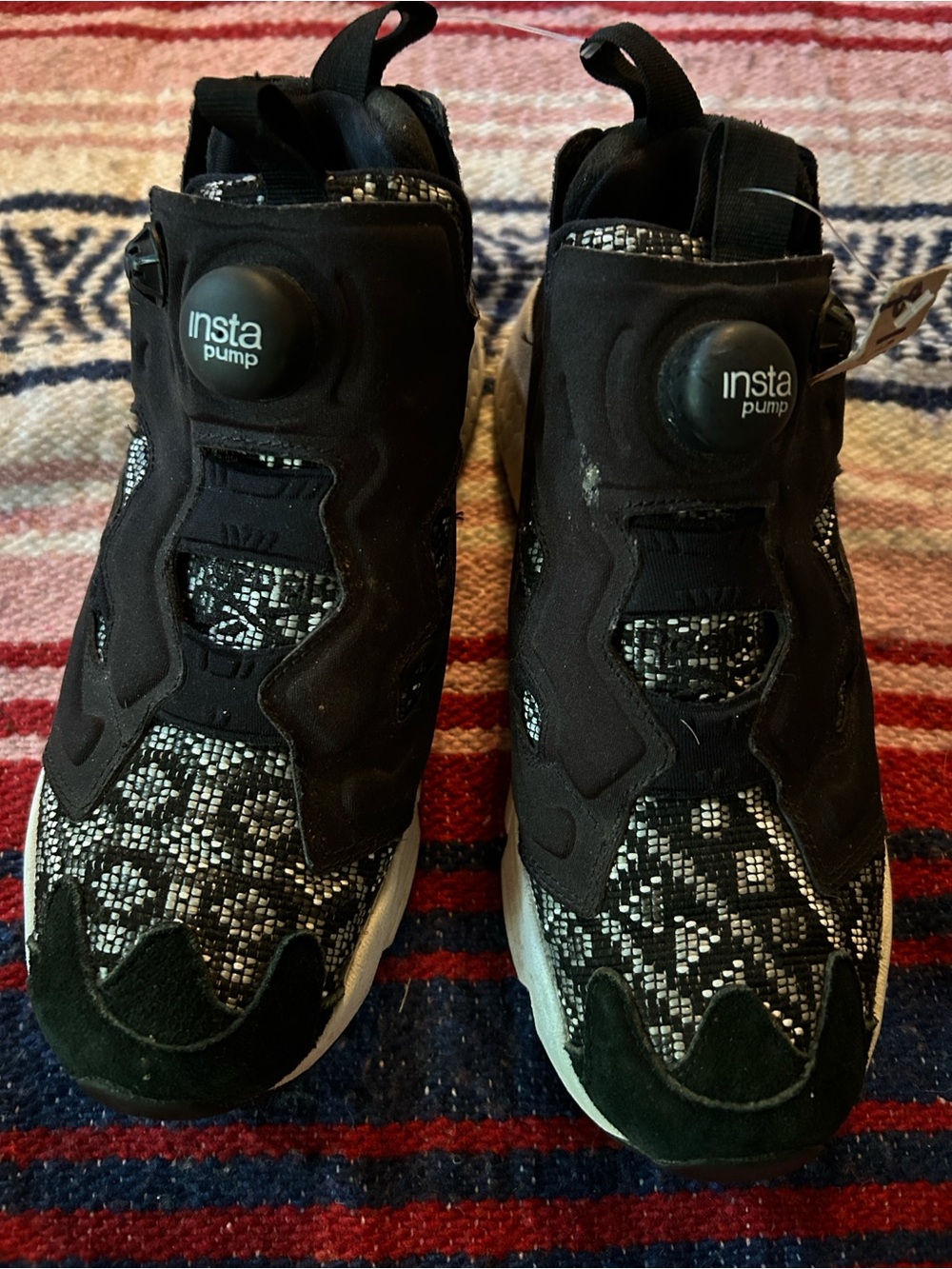 Reebok Kids Black Patterned InstaPump Sneakers size 6.5